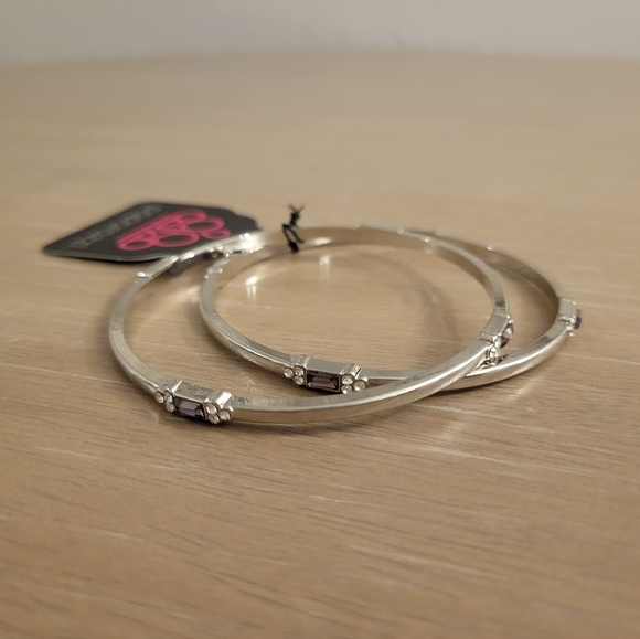 Necklace and Bracelets - Picture 6 of 8